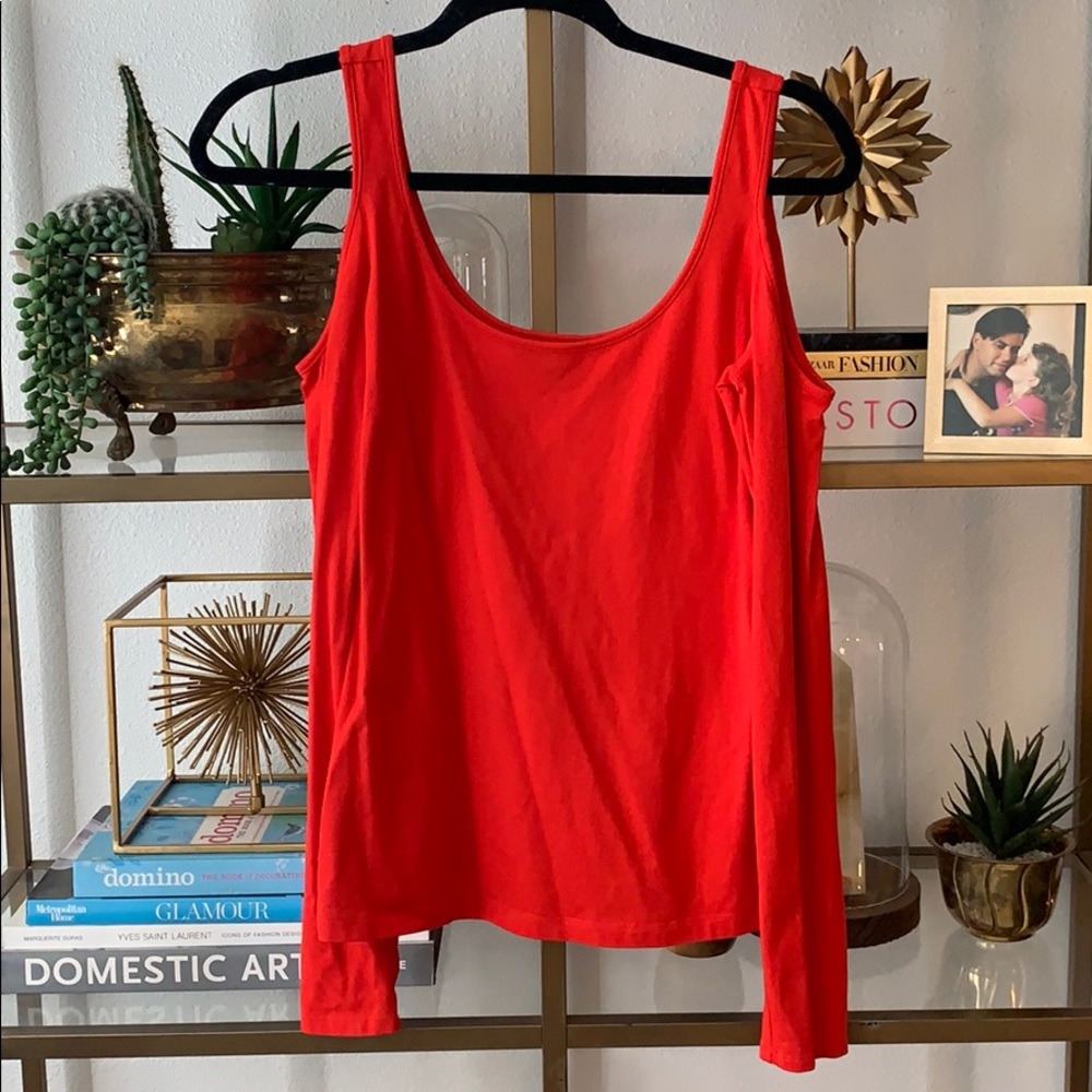 {Guess} Orange/red cold shoulder top